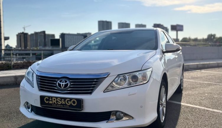 Toyota Camry 50