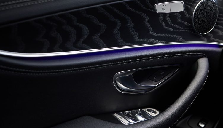 Mercedes-Benz E220 D 4MATIC