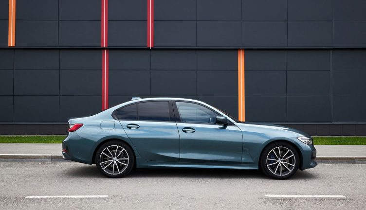 BMW 320i