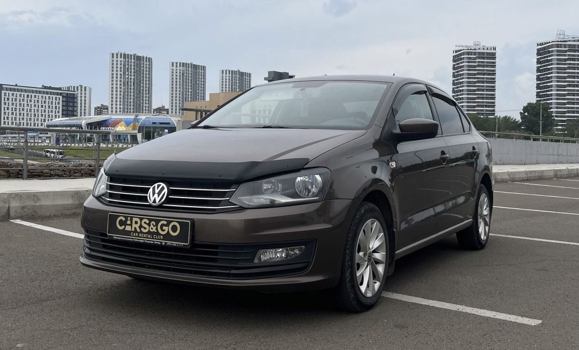 VOLKSWAGEN Polo