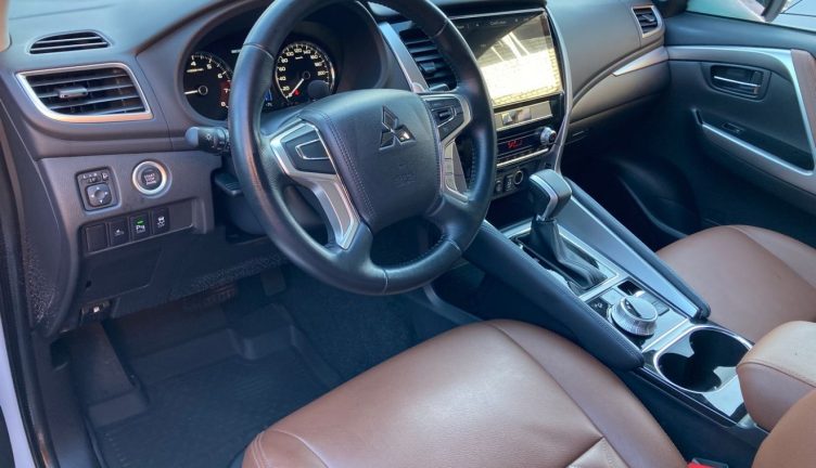 Mitsubishi Pajero Sport 4WD