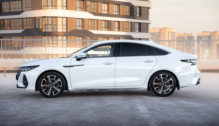 Chery Arrizo 8