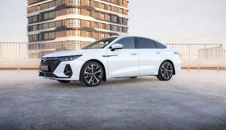 Chery Arrizo 8