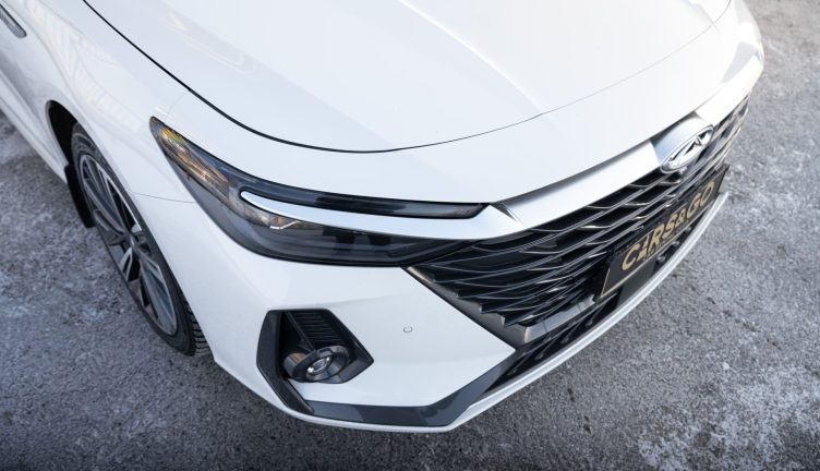 Chery Arrizo 8