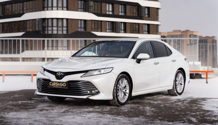 Toyota Camry 70