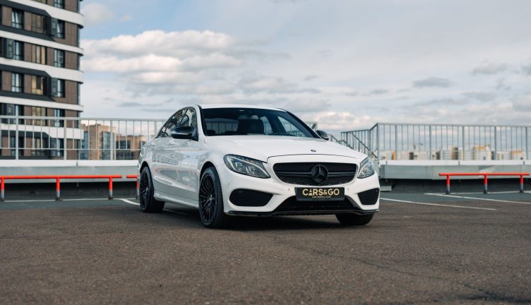 Mercedes-Benz C180
